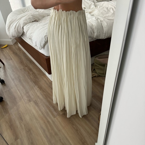 Khaite White/Cream Cersi Pleated Maxi Skirt Size Small Retail Value $1780 - Picture 12 of 13